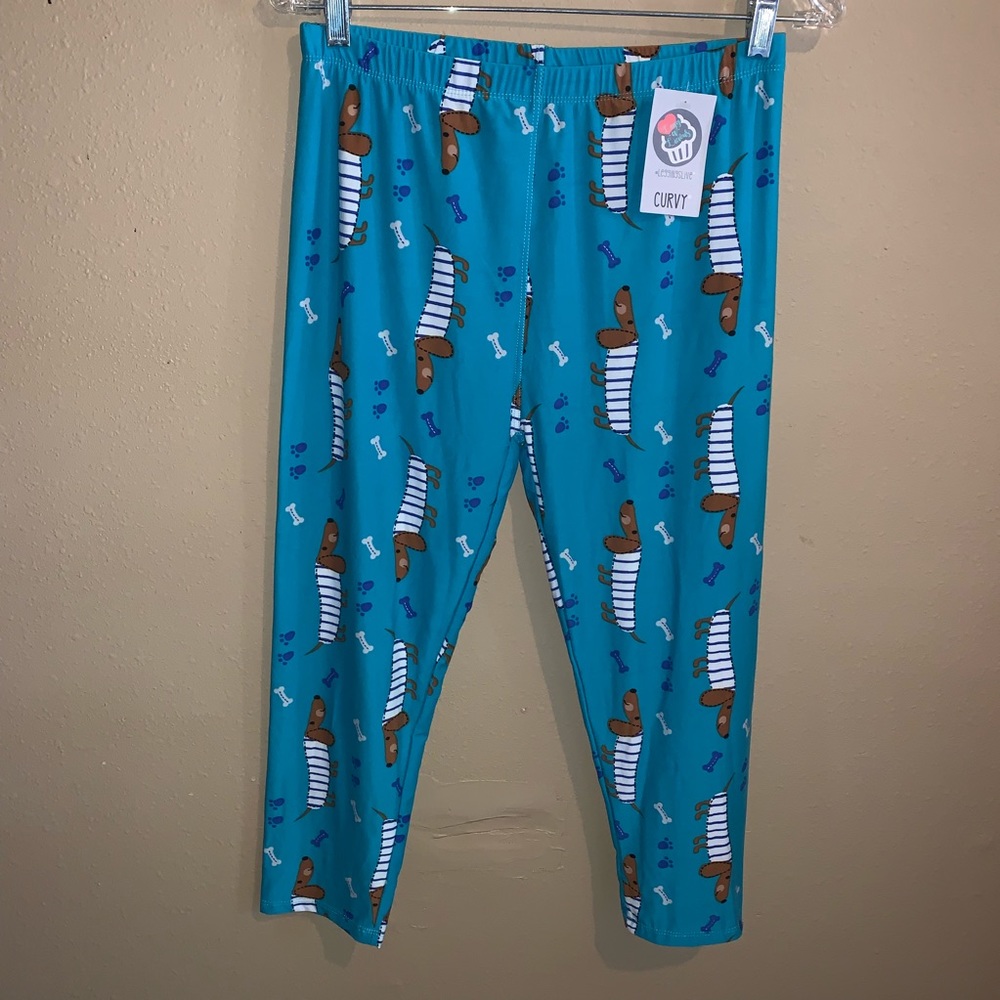 Legg A Licious Dachshund Capri Pluss Curvy Legging
